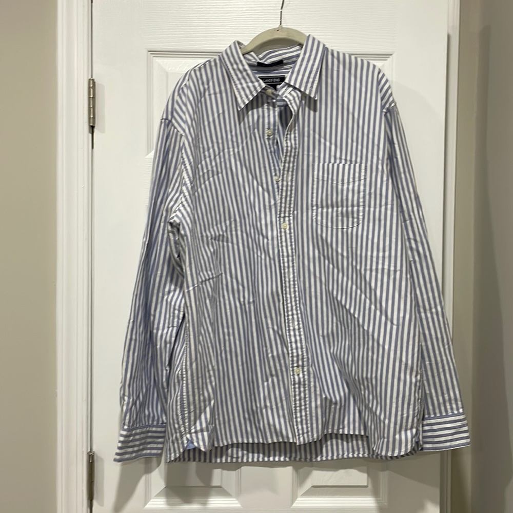 Lands End Mens Oxford Pinstripe Button Up